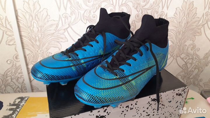 Футбольные бутсы 42 размер