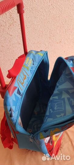Рюкзак детский новый на колесиках