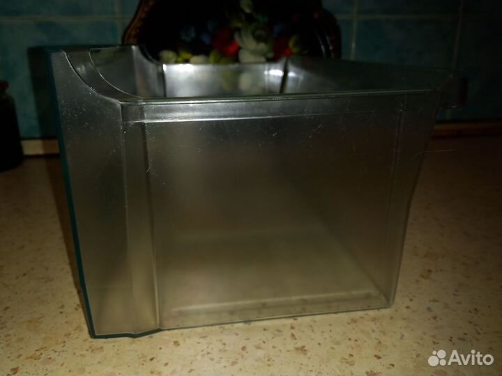 Ящик холодильника Либхер нижний артикул 9791180