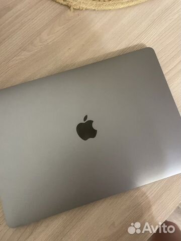 MacBook Pro (13-inch, 2018)