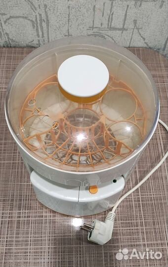 Стирилизатор для бутылочек maman