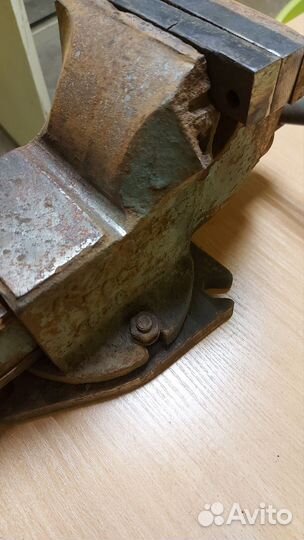 Тиски слесарные СССР