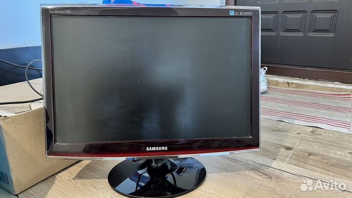 Монитор Samsung SyncMaster T22G