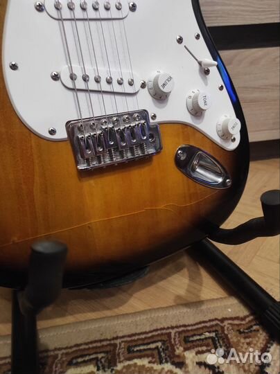 Электрогитара fender squier bullet tremolo sb