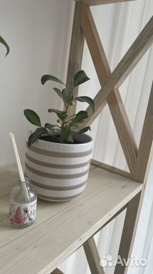 Стеллаж / этажерка