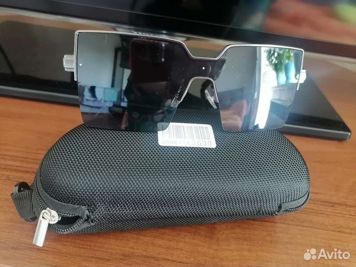 Солнцезащитные очки женские