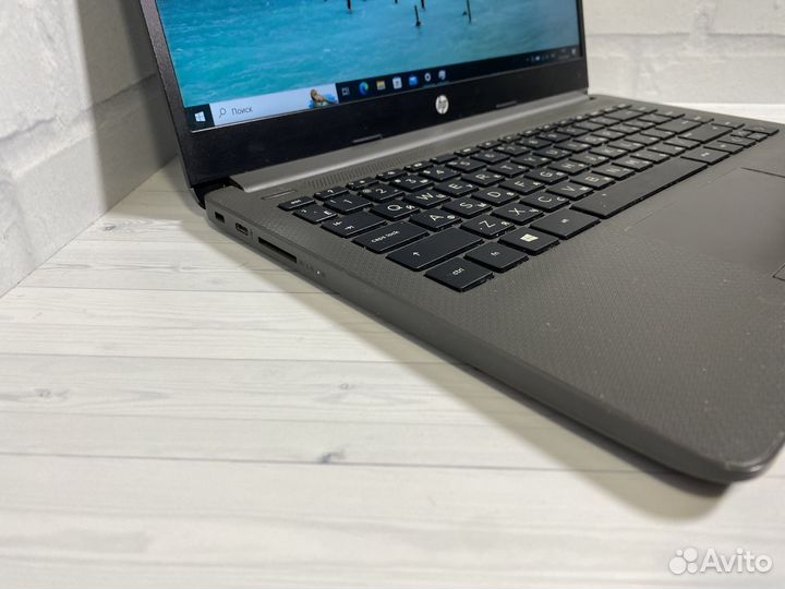 Современный ноутбук HP i3-10gen/SSDm256gb/8gb