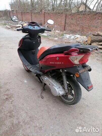 Скутер 150 кубов