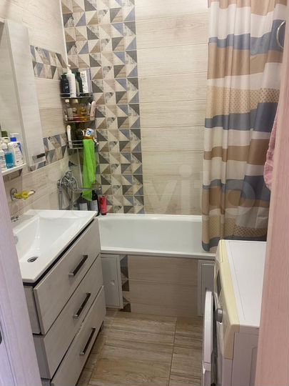 3-к. квартира, 76 м², 2/5 эт.