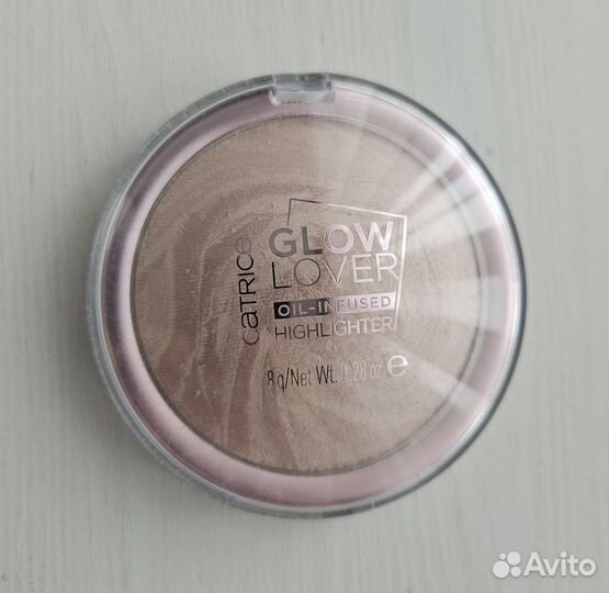 Хайлайтер Catrice Glow Lover 010
