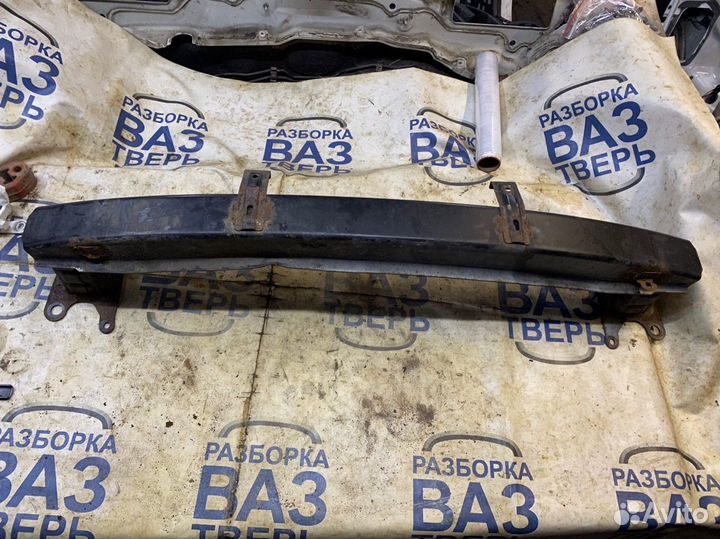 Усилитель переднего бампера Фабиа 2