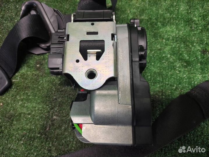 Ремень безопасности передний левый Mercedes Benz