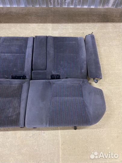 Заднее сиденье toyota carina E
