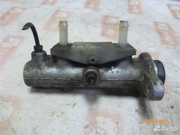 Главный тормозной цилиндр Mitsubishi Outlander