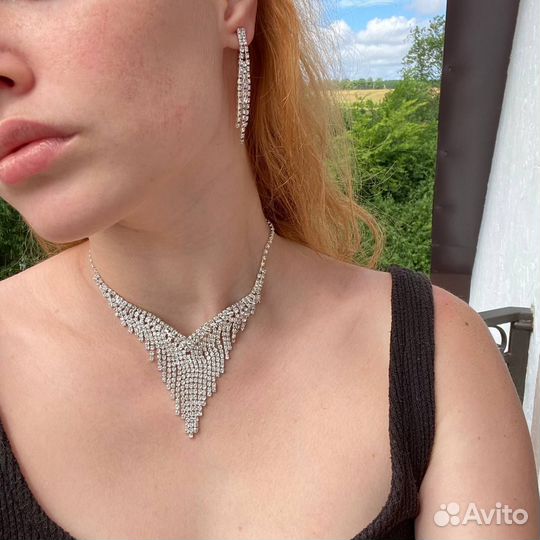 Ожерелье Колье и серьги со стразами сверкающий