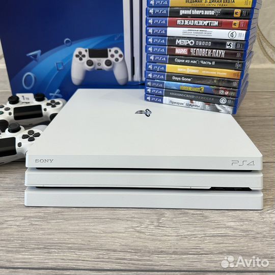 Sony PS4 Pro 1Tb Белая / Как Новая