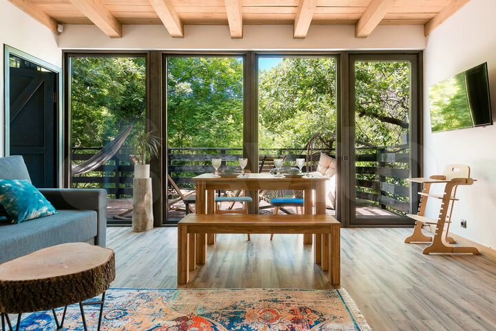 2-к. апартаменты, 75 м², 1/2 эт.