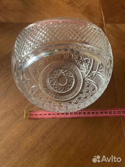 Хрустальная ваза для конфет в виде корзинки