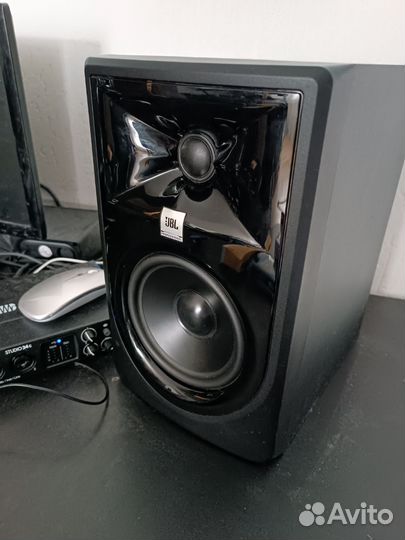 Студийные мониторы jbl 305p mkii