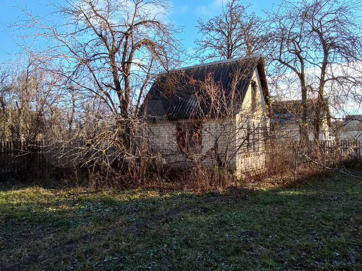 Дача 20 м² на участке 4,2 сот.