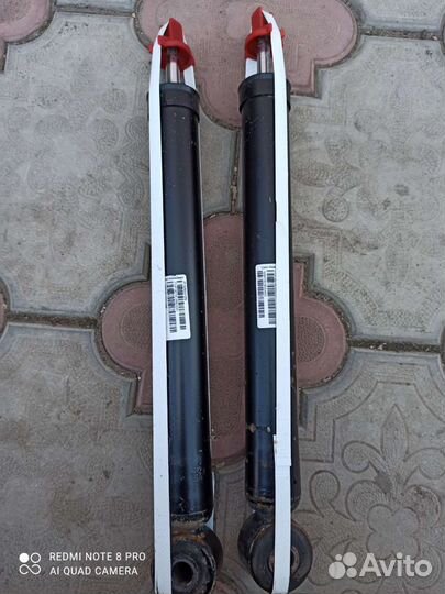 Амортизаторы Веста Кросс