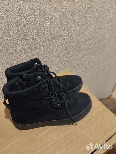 Ботинки женские