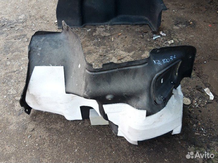 Боковина багажника левая Киа Рио 3