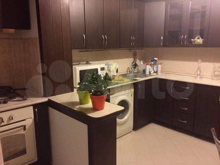 2-к. квартира, 54 м², 5/5 эт.