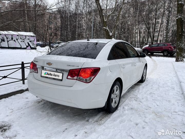 Chevrolet Cruze 1.6 AT, 2012, 238 000 км