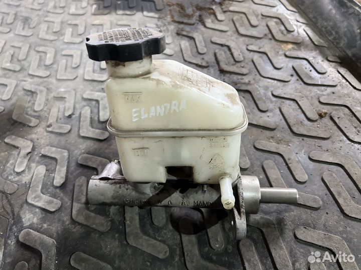 Главный тормозной цилиндр Hyundai Elantra HD