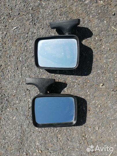 Зеркало заднего вида