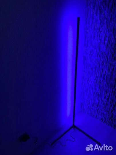 Напольный LED - RGB светильник с пультом ду