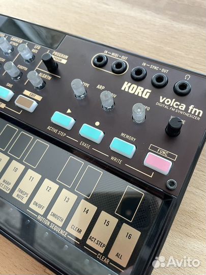 Синтезатор korg volca fm2