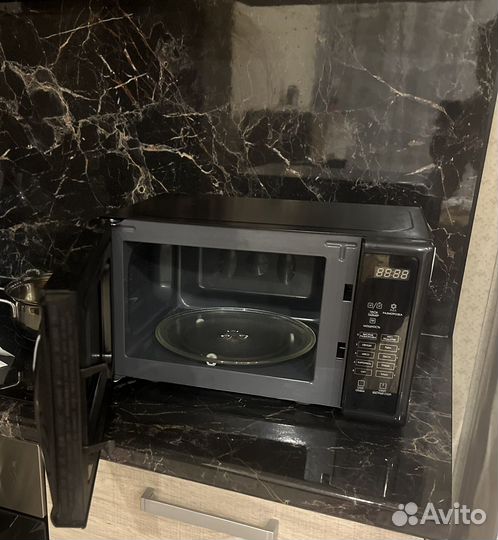 Микроволновка redmond