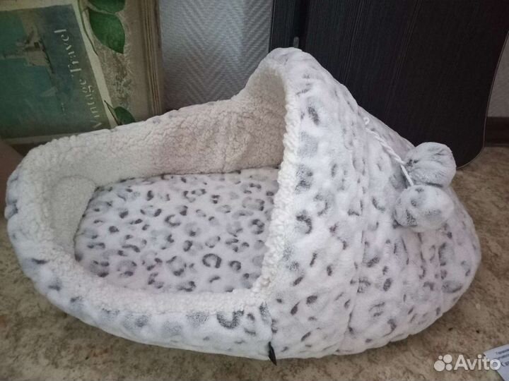 Лежанка для кошек