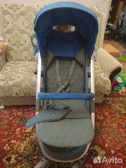 Прогулочная коляска