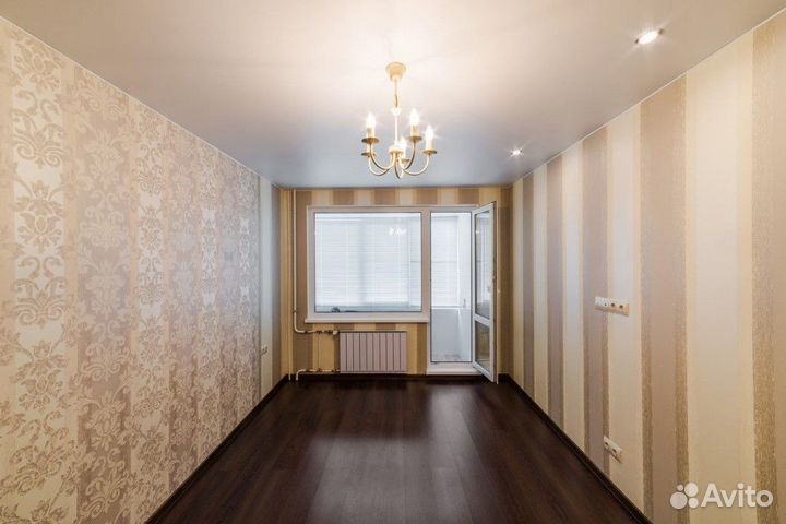 Поклейка обоев и малярные работы