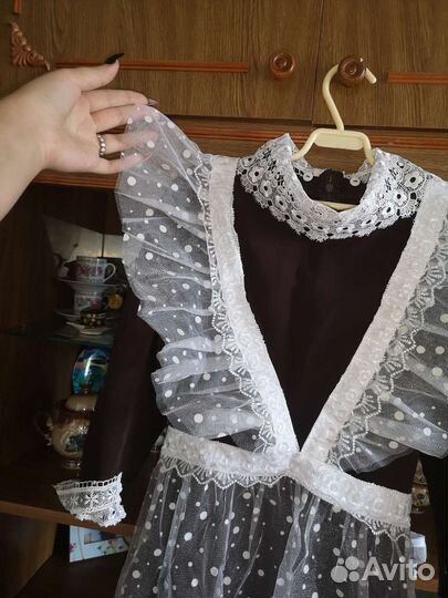 Школьный фартук коричневый