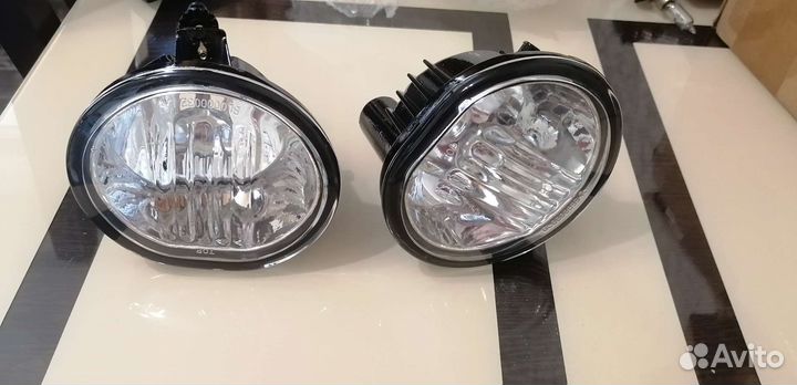 Противотуманки фары Toyota Matrix