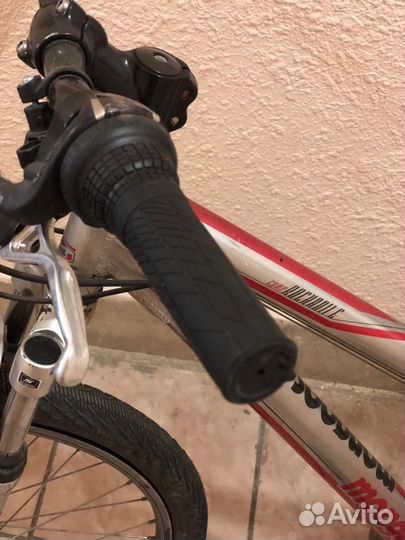 Велосипед подростковый Mongoose Rockadile 24''