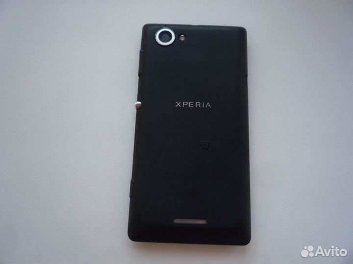 Sony Xperia L, 8 ГБ