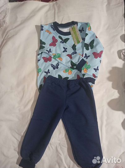 Платье, костюмы, носки, трусы