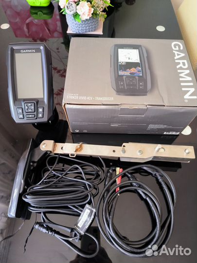 Эхолот garmin striker vivid 4cv с датчиком gt20 tm