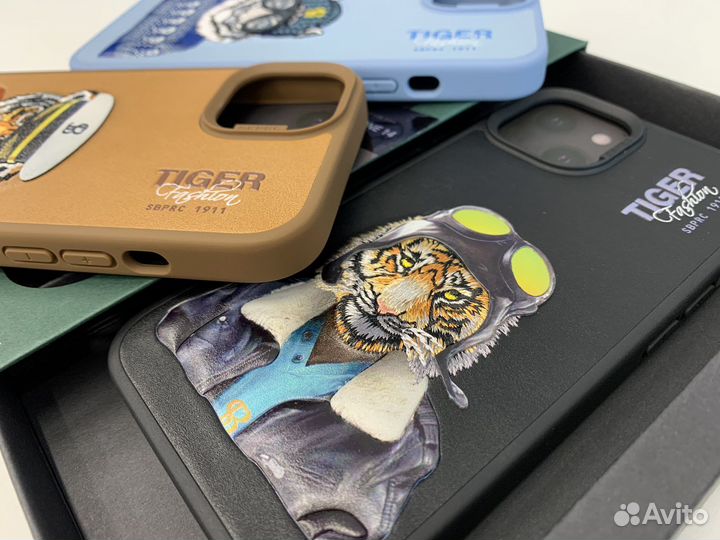 Стильные чехлы с вышивкой iPhone 14