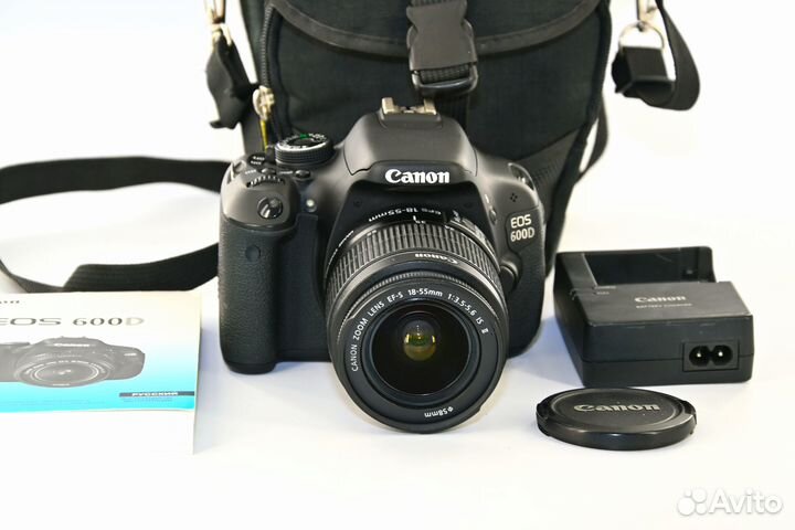 Canon EOS 600D/T3i 18.0MP зеркалка с Kit 18-55