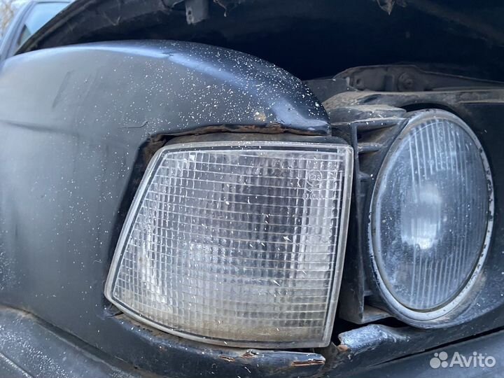 Поворотники BMW 7 E32