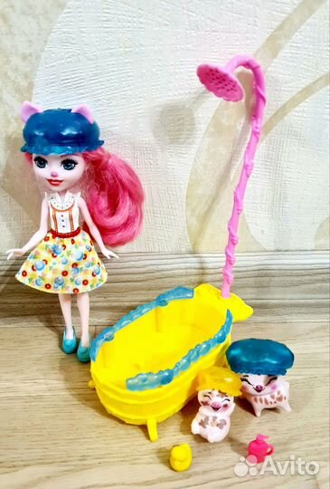 Игровой набор Энчантималс Купание свинок