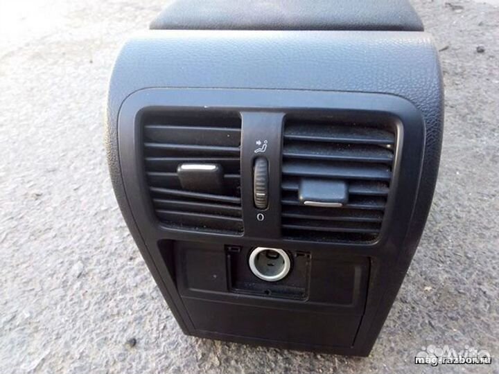Консоль Volkswagen Passat B6