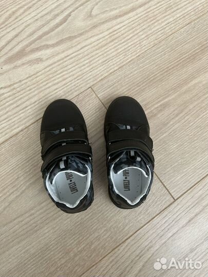 Кроссовки полуботинки 25 размер