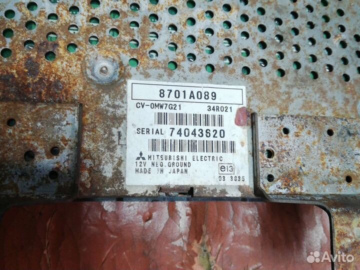 Усилитель магнитолы Митсубиси Аутлендер хл